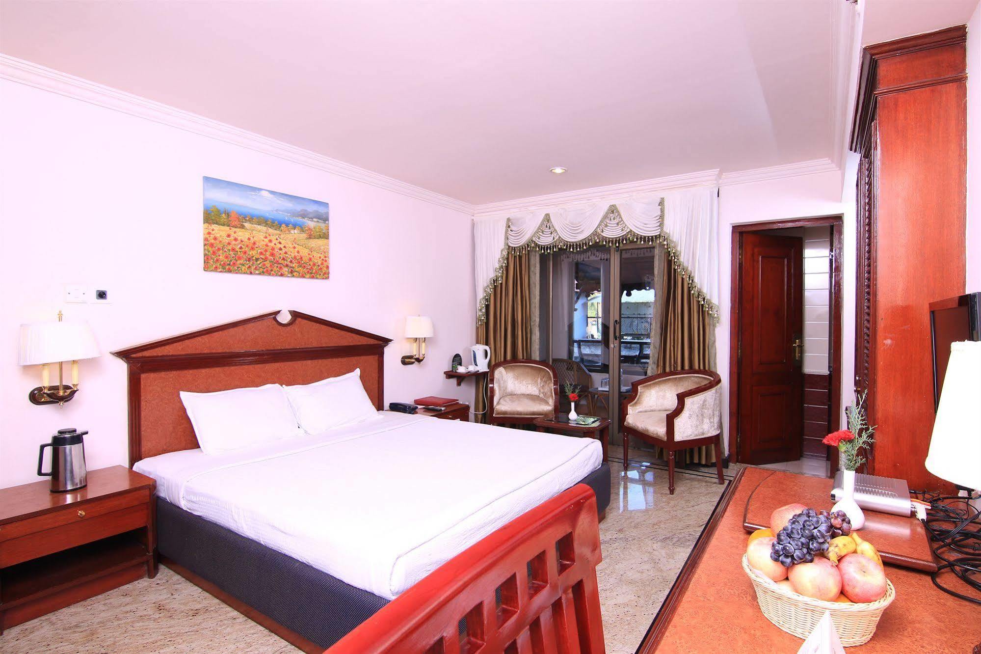 Westway Hotel Kozhikode Eksteriør bilde