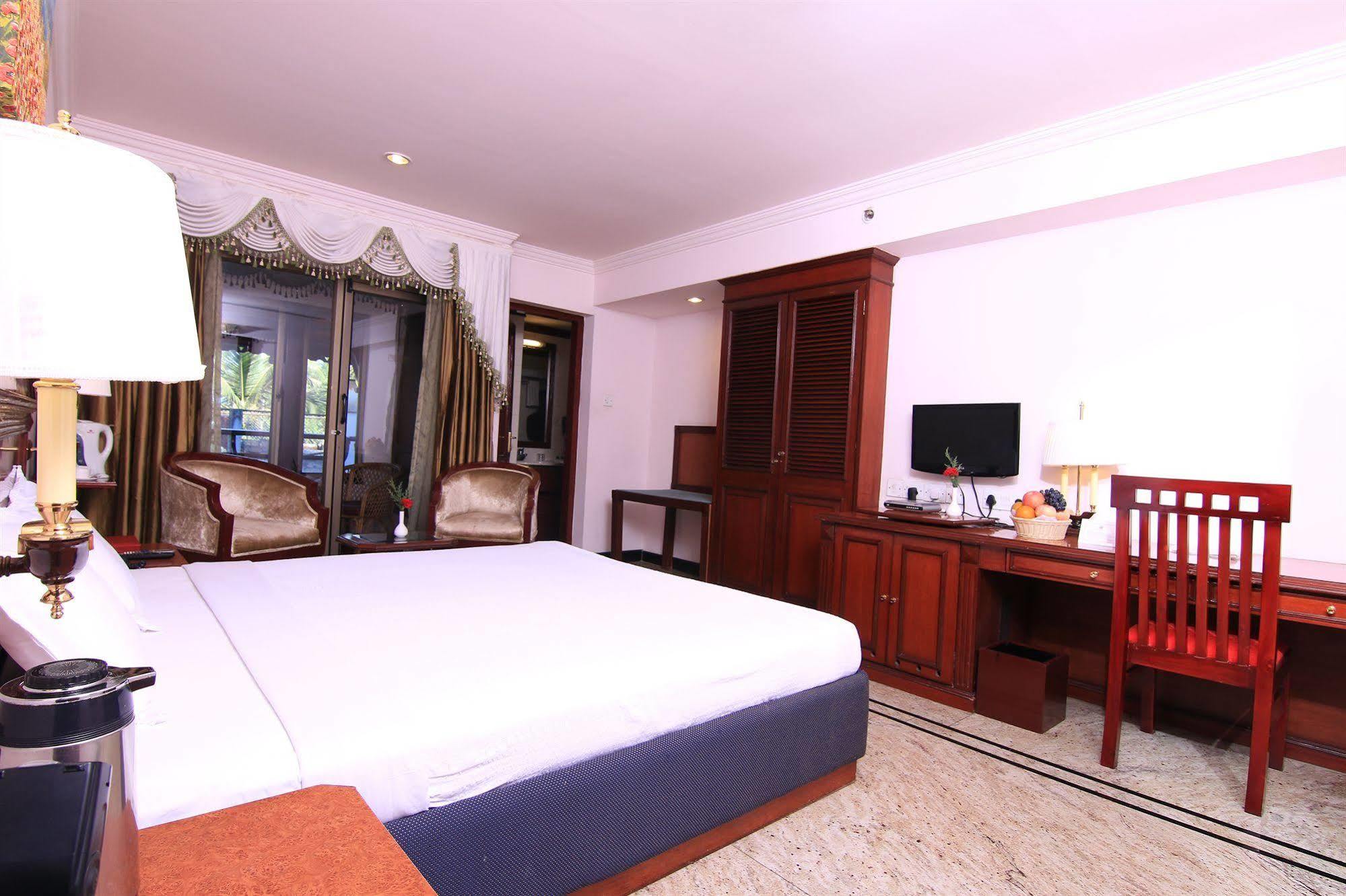 Westway Hotel Kozhikode Eksteriør bilde