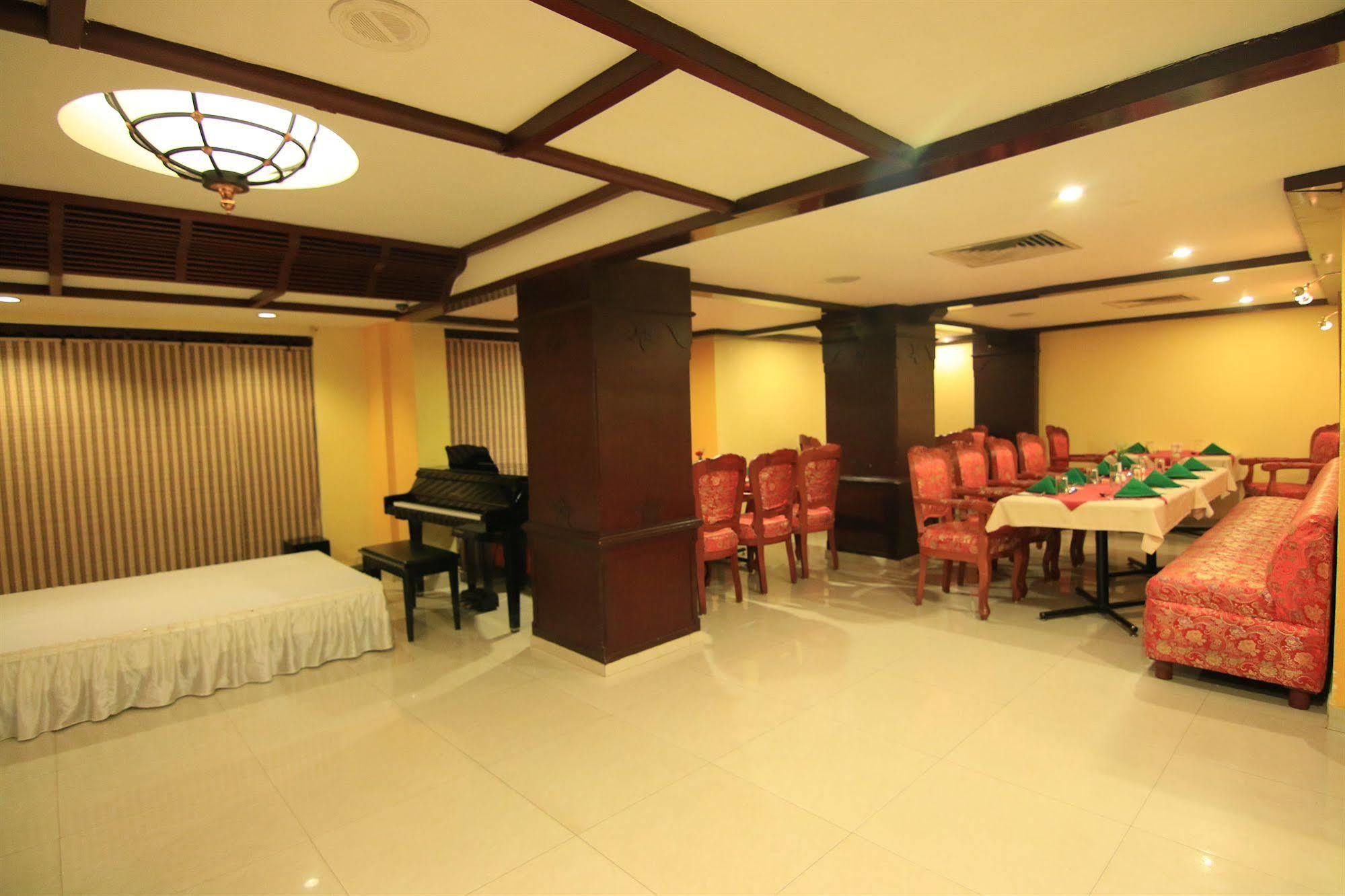 Westway Hotel Kozhikode Eksteriør bilde
