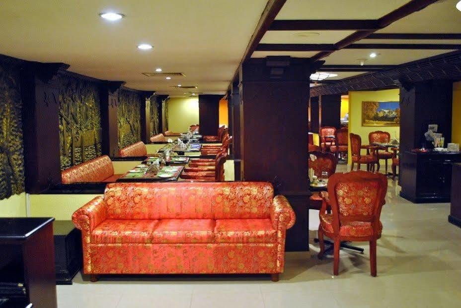 Westway Hotel Kozhikode Eksteriør bilde